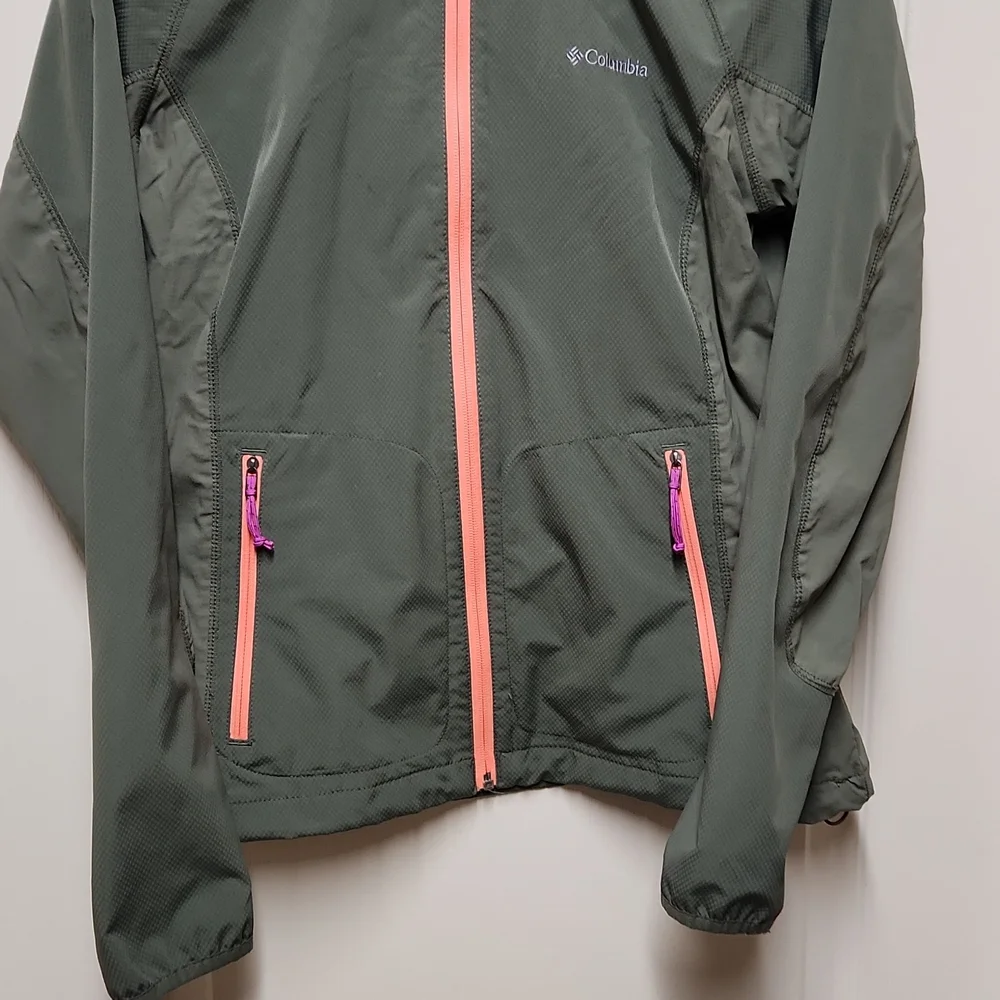 Columbia Hooded Full zip Women's M light weight jacket - Picture 5 of 14